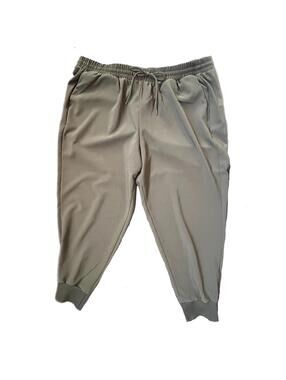 Torrid Olive Green Stretchy Cropped Joggers - Sz 2 (18-20 US)